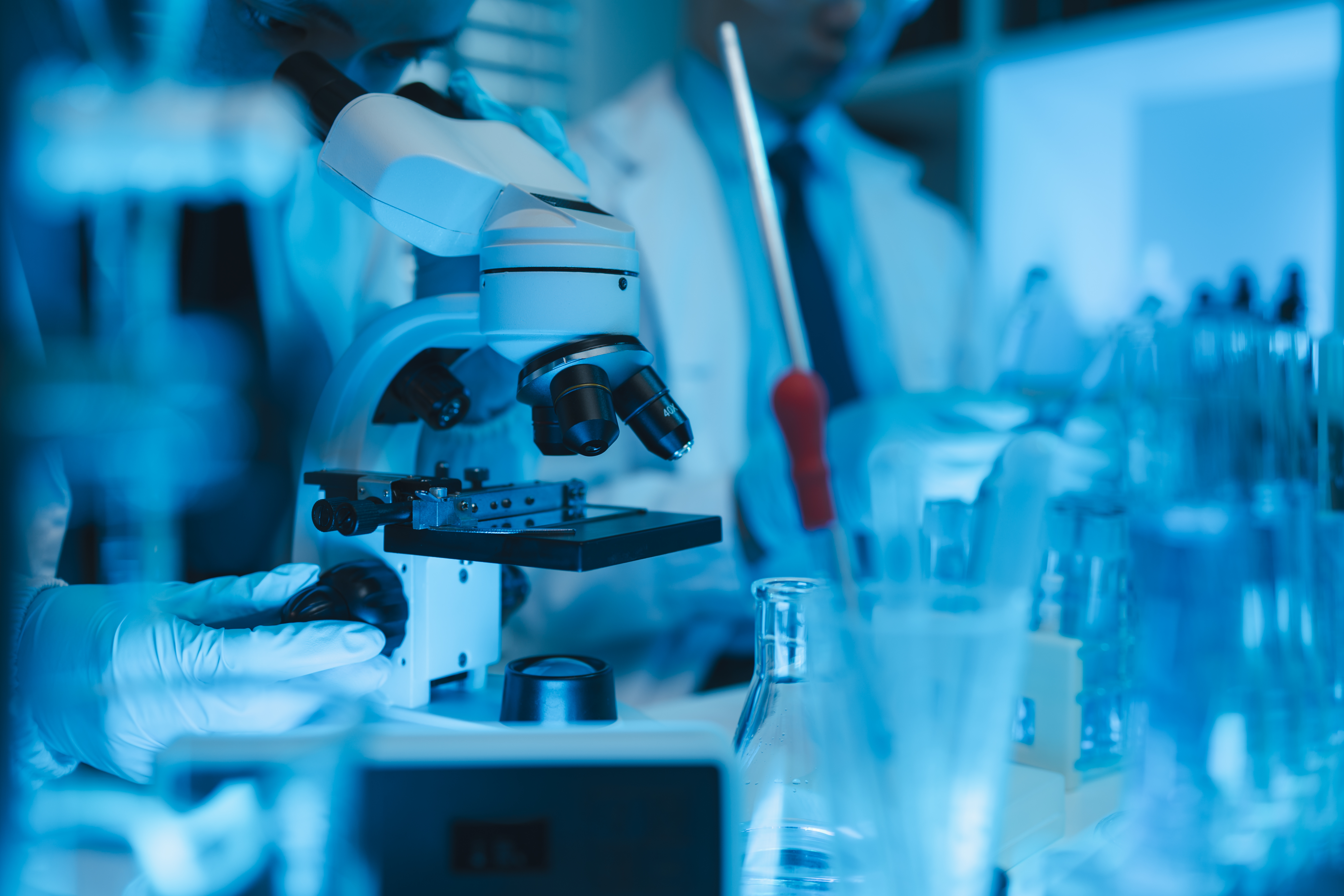 microscope recherche scientifique